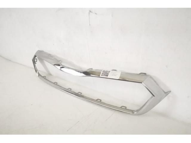 bontott SKODA OCTAVIA IV Hűtőrács