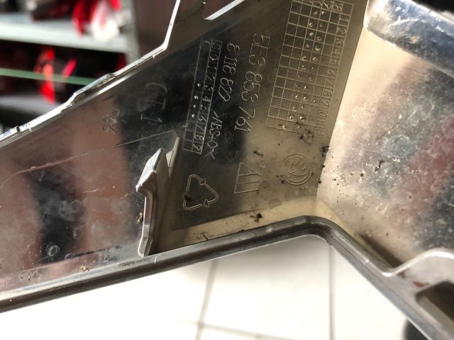 bontott SKODA OCTAVIA IV Hűtőrács