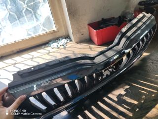 bontott SKODA OCTAVIA IV Hűtőrács