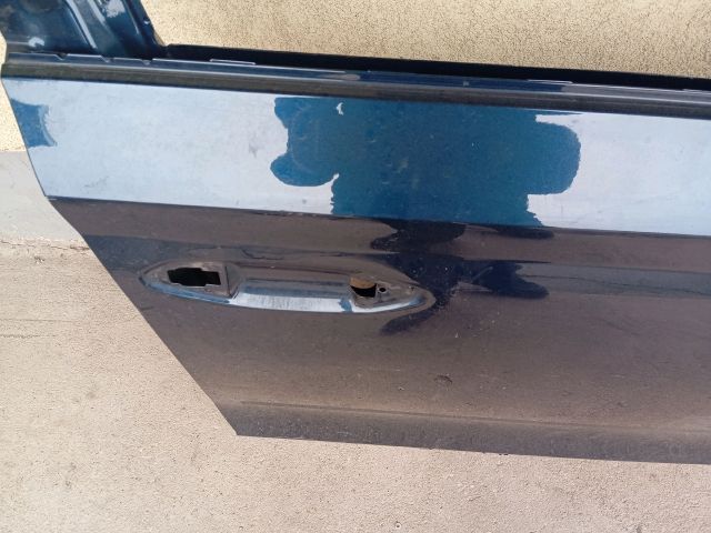 bontott SKODA OCTAVIA IV Jobb első Ajtó (Üres lemez)