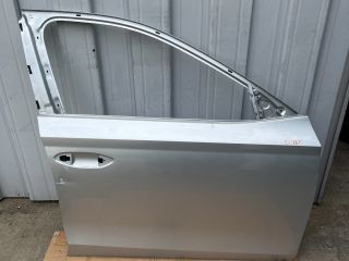 bontott SKODA OCTAVIA IV Jobb első Ajtó (Üres lemez)