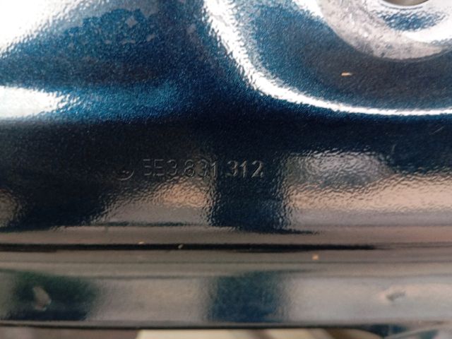 bontott SKODA OCTAVIA IV Jobb első Ajtó (Üres lemez)