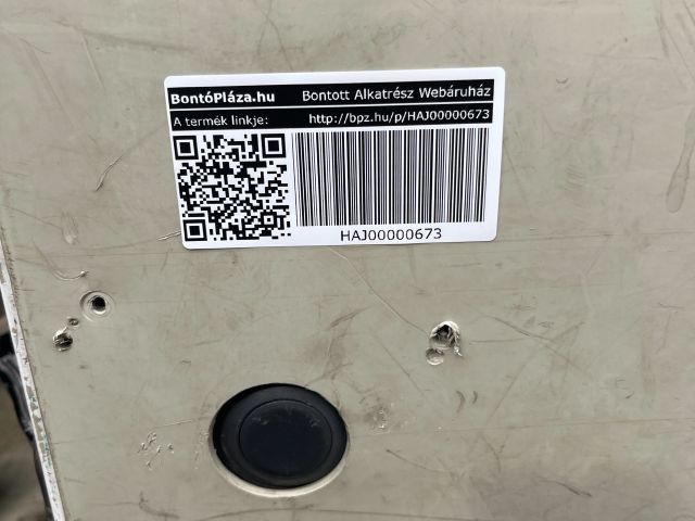 bontott SKODA OCTAVIA IV Jobb első Ajtó (Üres lemez)