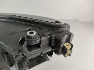 bontott SKODA OCTAVIA IV Jobb Fényszóró