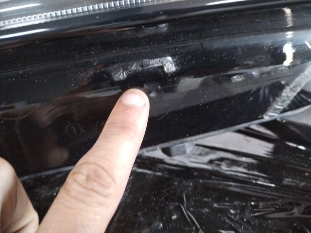 bontott SKODA OCTAVIA IV Jobb Fényszóró