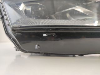 bontott SKODA OCTAVIA IV Jobb Fényszóró