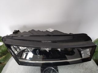bontott SKODA OCTAVIA IV Jobb Fényszóró