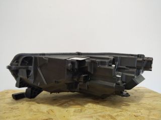 bontott SKODA OCTAVIA IV Jobb Fényszóró