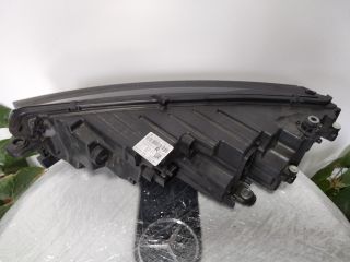 bontott SKODA OCTAVIA IV Jobb Fényszóró