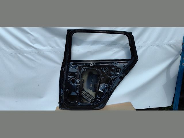 bontott SKODA OCTAVIA IV Jobb hátsó Ajtó (Üres lemez)