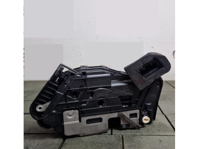 bontott SKODA OCTAVIA IV Jobb hátsó Ajtózár