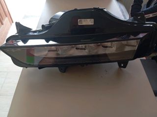 bontott SKODA OCTAVIA IV Jobb Ködfényszóró