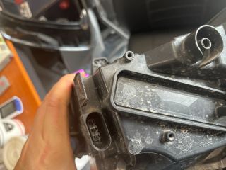 bontott SKODA OCTAVIA IV Jobb Ködfényszóró