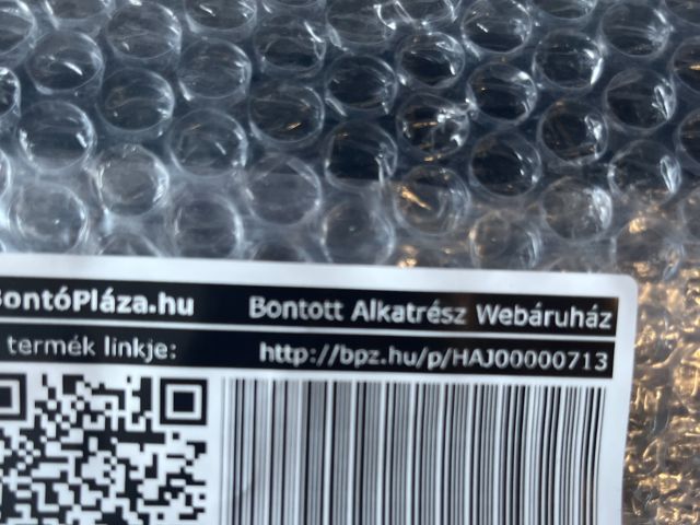 bontott SKODA OCTAVIA IV Jobb Ködlámpa Rács