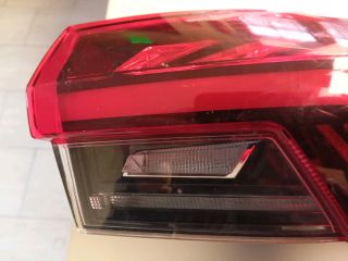 bontott SKODA OCTAVIA IV Jobb Külső Hátsó Lámpa