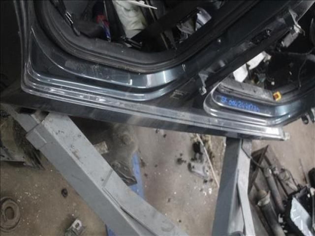 bontott SKODA OCTAVIA IV Jobb Küszöb