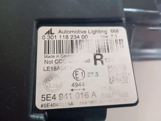 bontott SKODA OCTAVIA IV Jobb Ledes Fényszóró