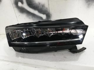 bontott SKODA OCTAVIA IV Jobb Ledes Fényszóró