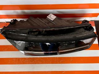 bontott SKODA OCTAVIA IV Jobb Ledes Fényszóró