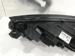 bontott SKODA OCTAVIA IV Jobb Ledes Fényszóró