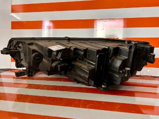 bontott SKODA OCTAVIA IV Jobb Ledes Fényszóró