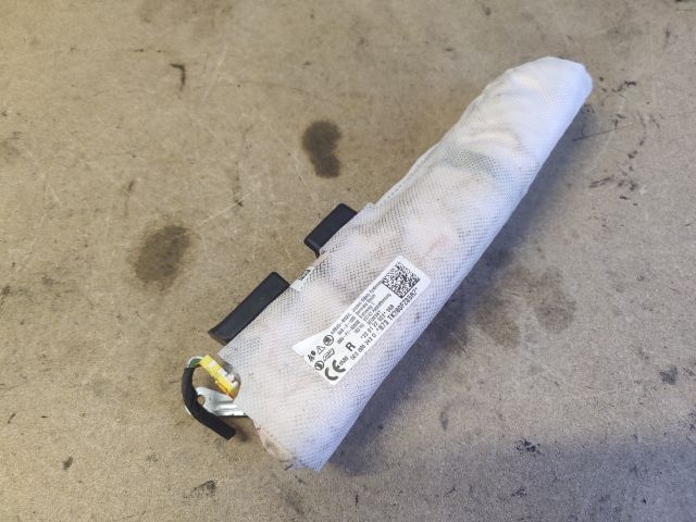 bontott SKODA OCTAVIA IV Jobb Oldallégzsák