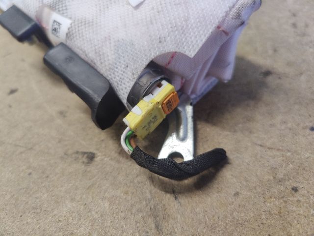 bontott SKODA OCTAVIA IV Jobb Oldallégzsák