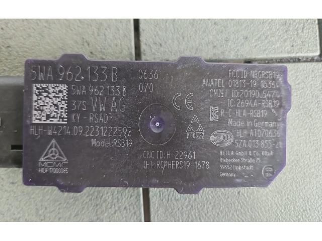 bontott SKODA OCTAVIA IV Kulcs Nélküli Nyitás Jeladó