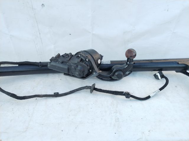 bontott SKODA OCTAVIA IV Vonóhorog