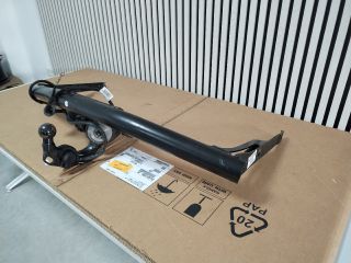 bontott SKODA OCTAVIA IV Vonóhorog