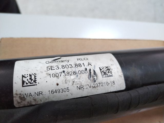 bontott SKODA OCTAVIA IV Vonóhorog