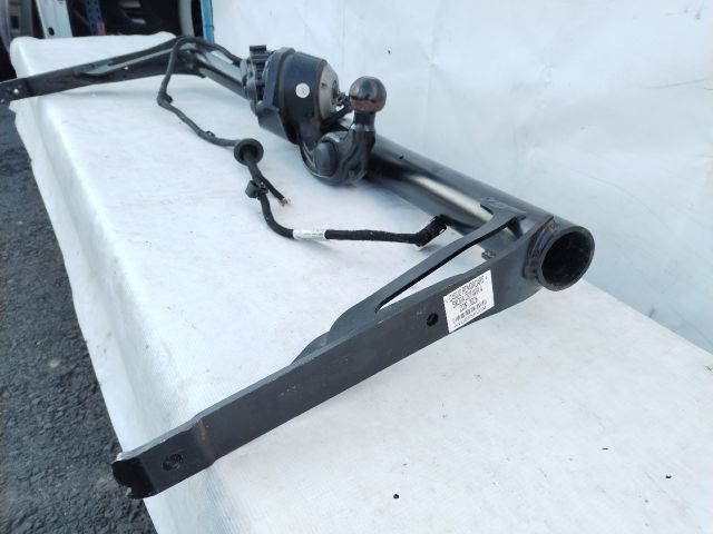 bontott SKODA OCTAVIA IV Vonóhorog