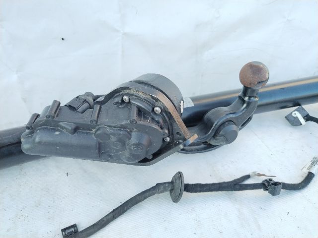 bontott SKODA OCTAVIA IV Vonóhorog