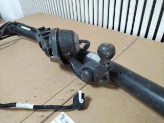 bontott SKODA OCTAVIA IV Vonóhorog