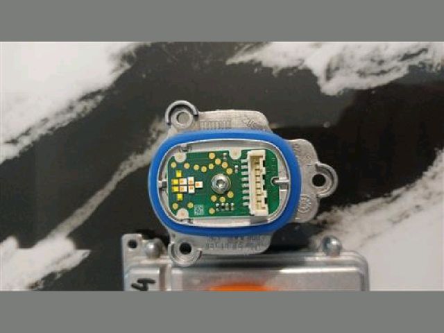 bontott SKODA OCTAVIA IV Xenon Trafó