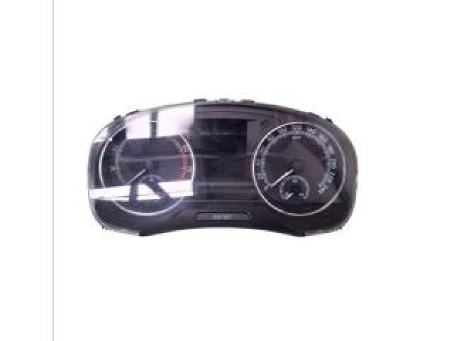 bontott SKODA RAPID Kilométeróra