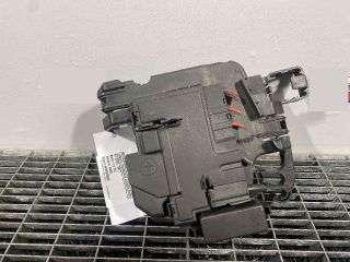 bontott SKODA RAPID Biztosítéktábla Motortér