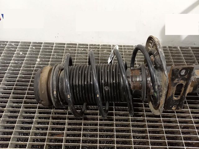 bontott SKODA RAPID Első Rugó