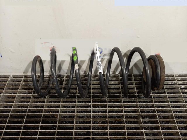 bontott SKODA RAPID Hátsó Rugó