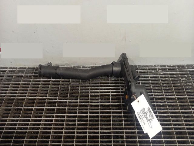 bontott SKODA RAPID Hengerfej Vízkivezető