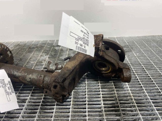 bontott SKODA RAPID Jobb első Csonkállvány