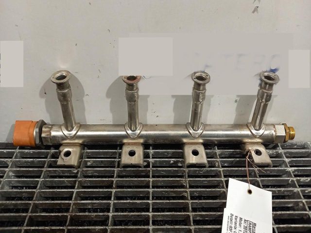 bontott SKODA RAPID Közösnyomócső