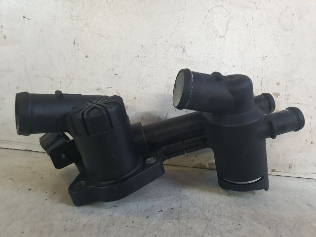 bontott SKODA RAPID Termosztátház