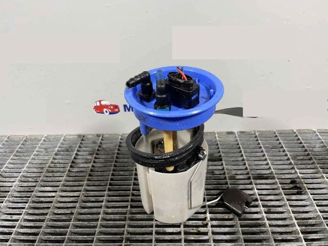 bontott SKODA RAPID Üzemanyag Szivattyú