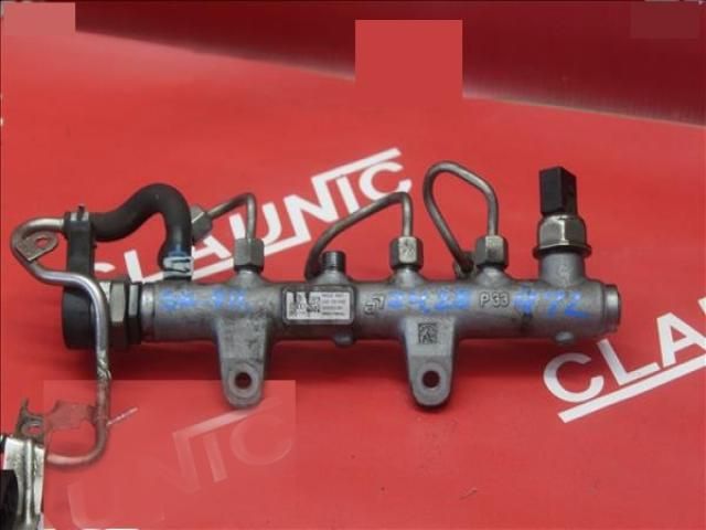 bontott SKODA RAPID Porlasztó Sor / Híd