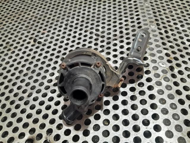 bontott SKODA RAPID Vízpumpa