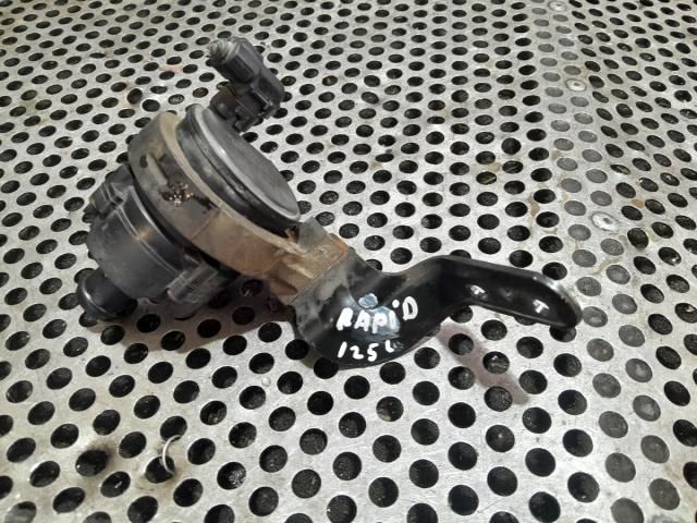 bontott SKODA RAPID Vízpumpa