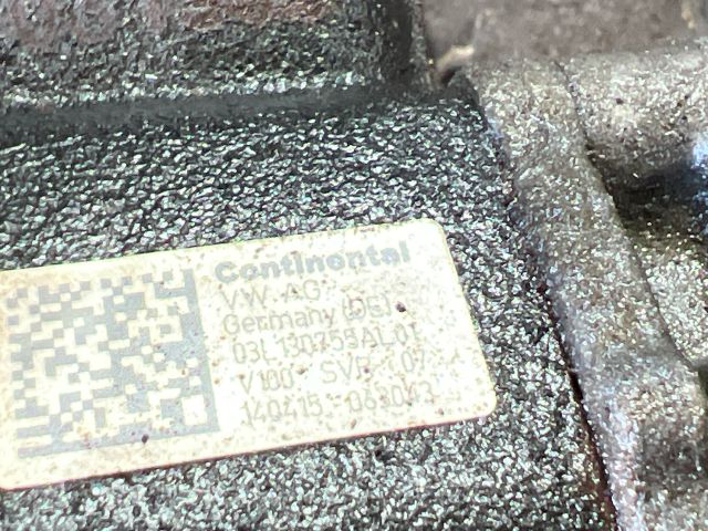 bontott SKODA RAPID Nagynyomású Szivattyú