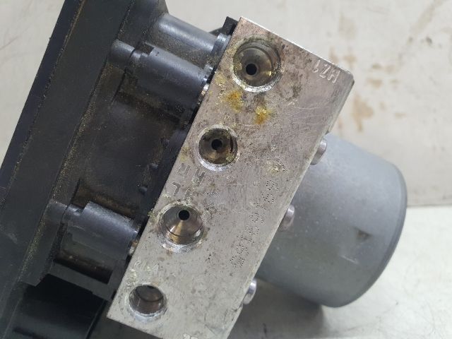 bontott SKODA RAPID ABS Kocka