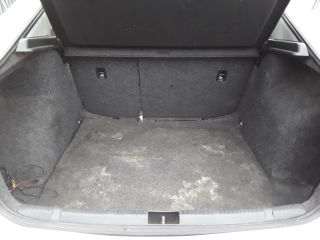 bontott SKODA RAPID Bal hátsó Féknyereg Munkahengerrel